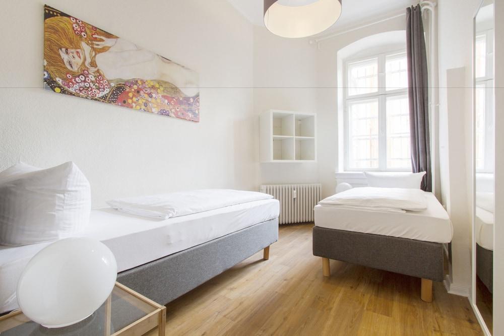 Primeflats - Big Family Apartment Schoeneberg Berlin Exterior photo